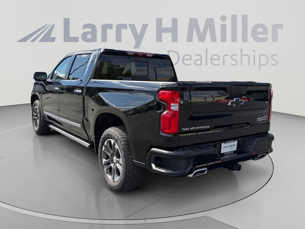 New 2026 Chevrolet Silverado 1500 High Country Truck