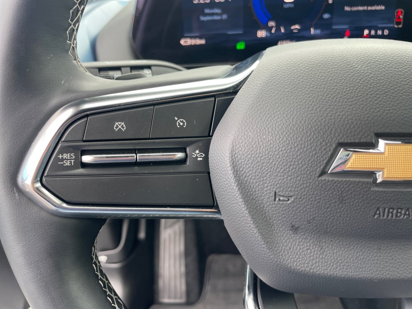 2026 Chevrolet Equinox EV 2LT - Photo 11