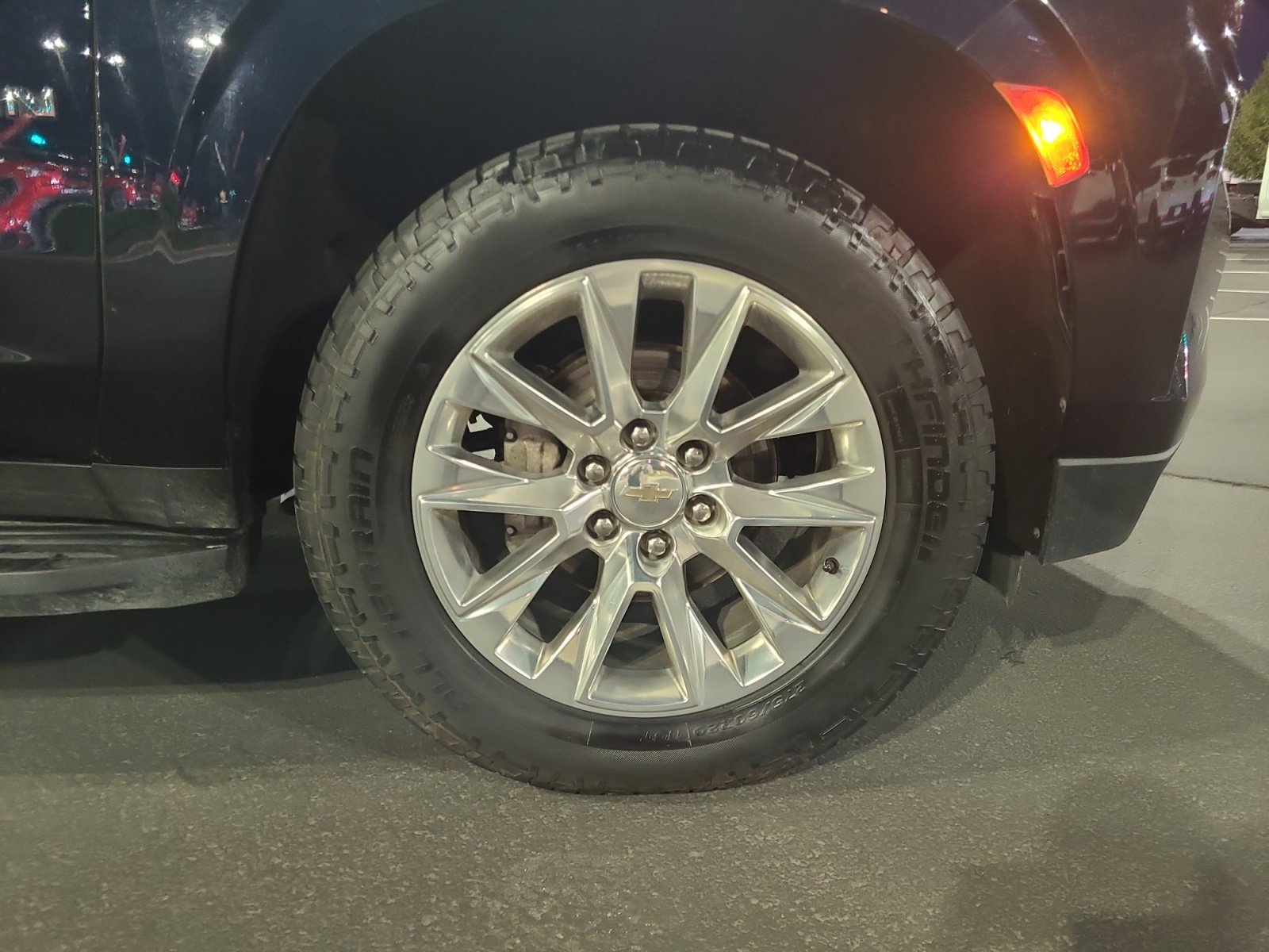 2023 Chevrolet Suburban Premier - Photo 26