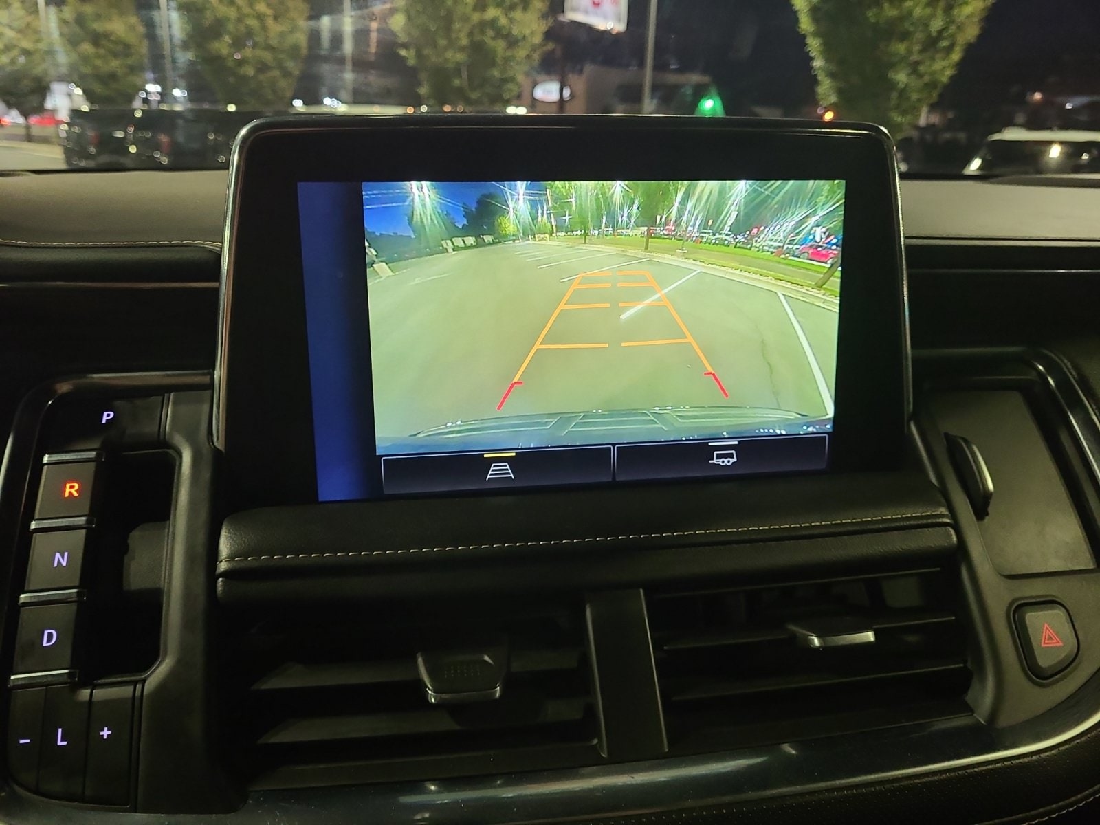 2023 Chevrolet Suburban Premier - Photo 29