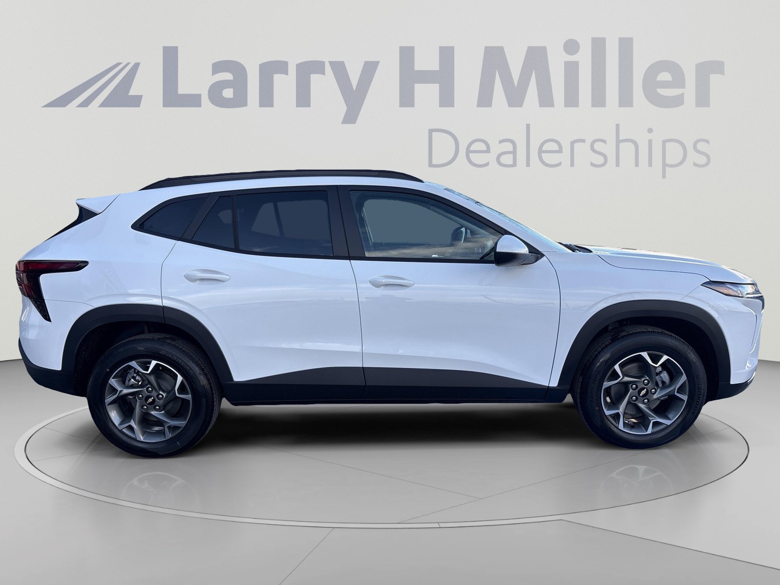 2026 Chevrolet Trax LT - Photo 7