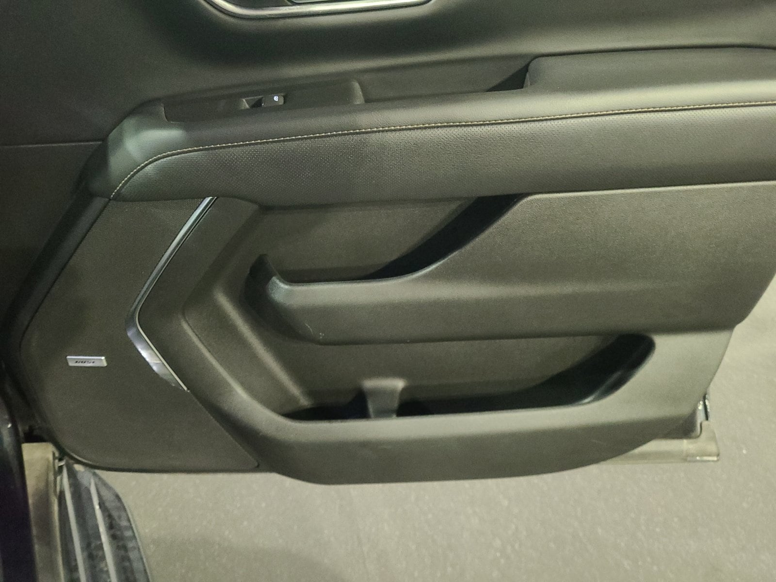 2023 Chevrolet Suburban Premier - Photo 16