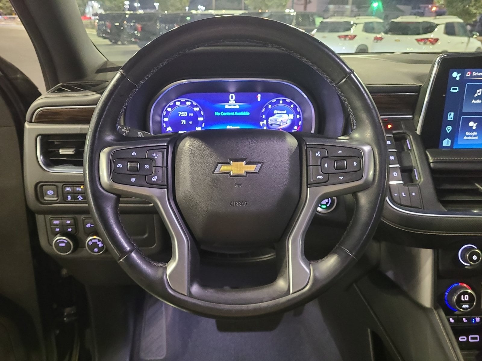 2023 Chevrolet Suburban Premier - Photo 9