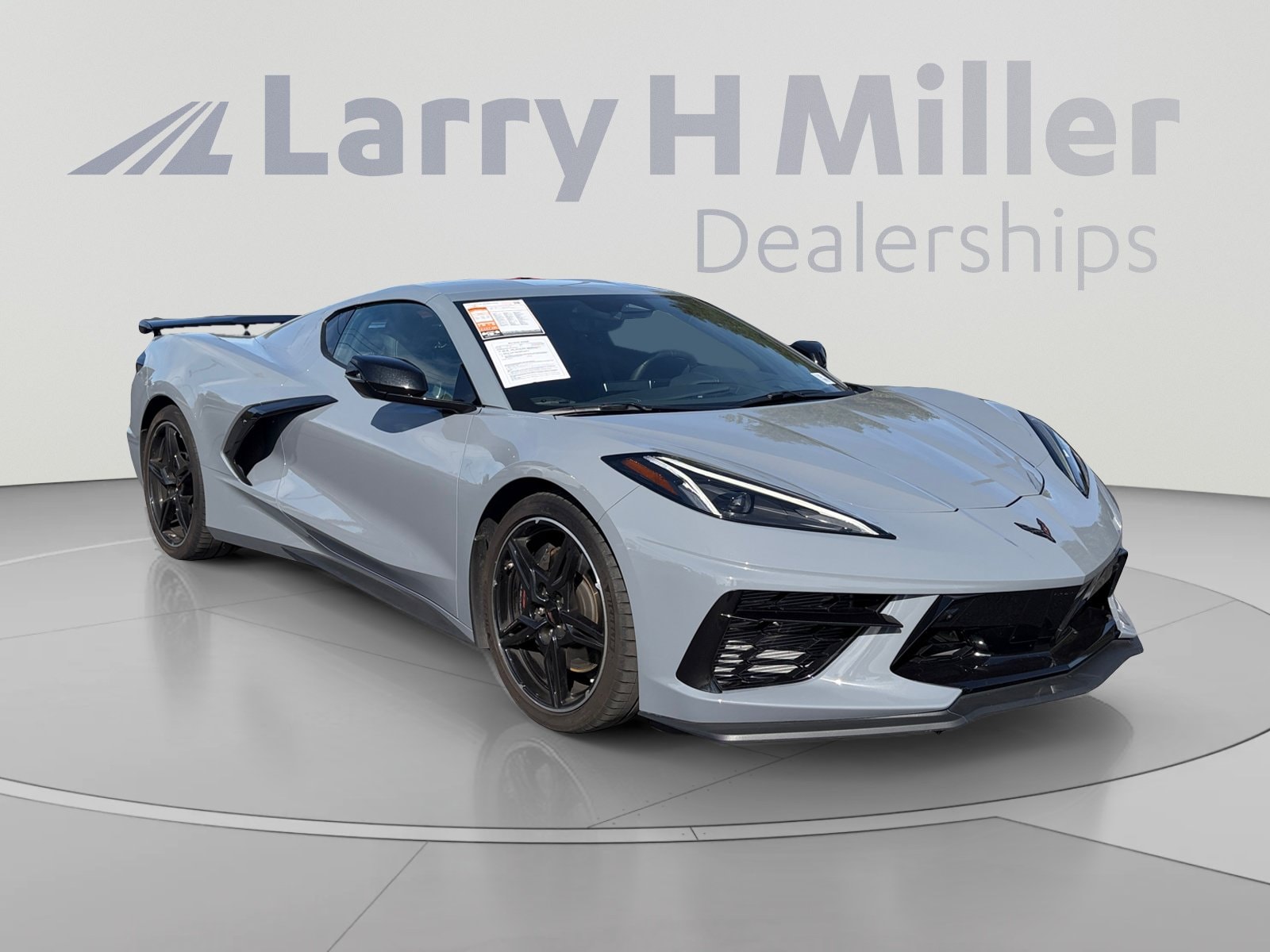 2025 Chevrolet Corvette 2LT - Photo 8