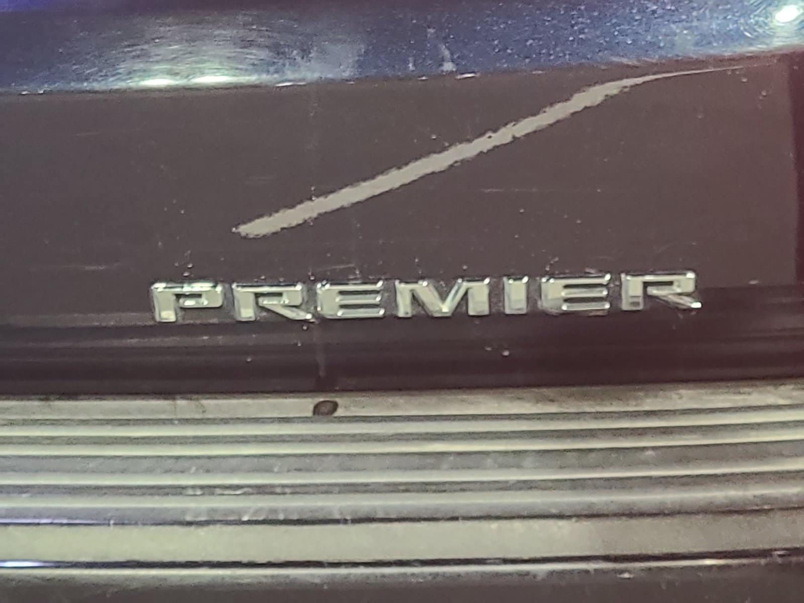 2023 Chevrolet Suburban Premier - Photo 24