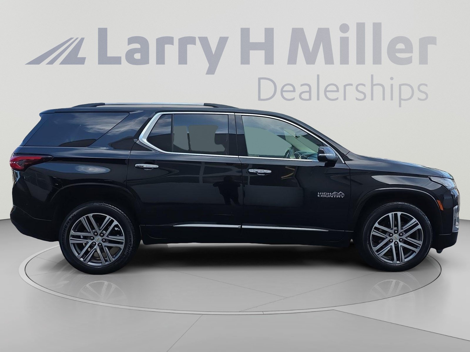 2023 Chevrolet Traverse High Country - Photo 10