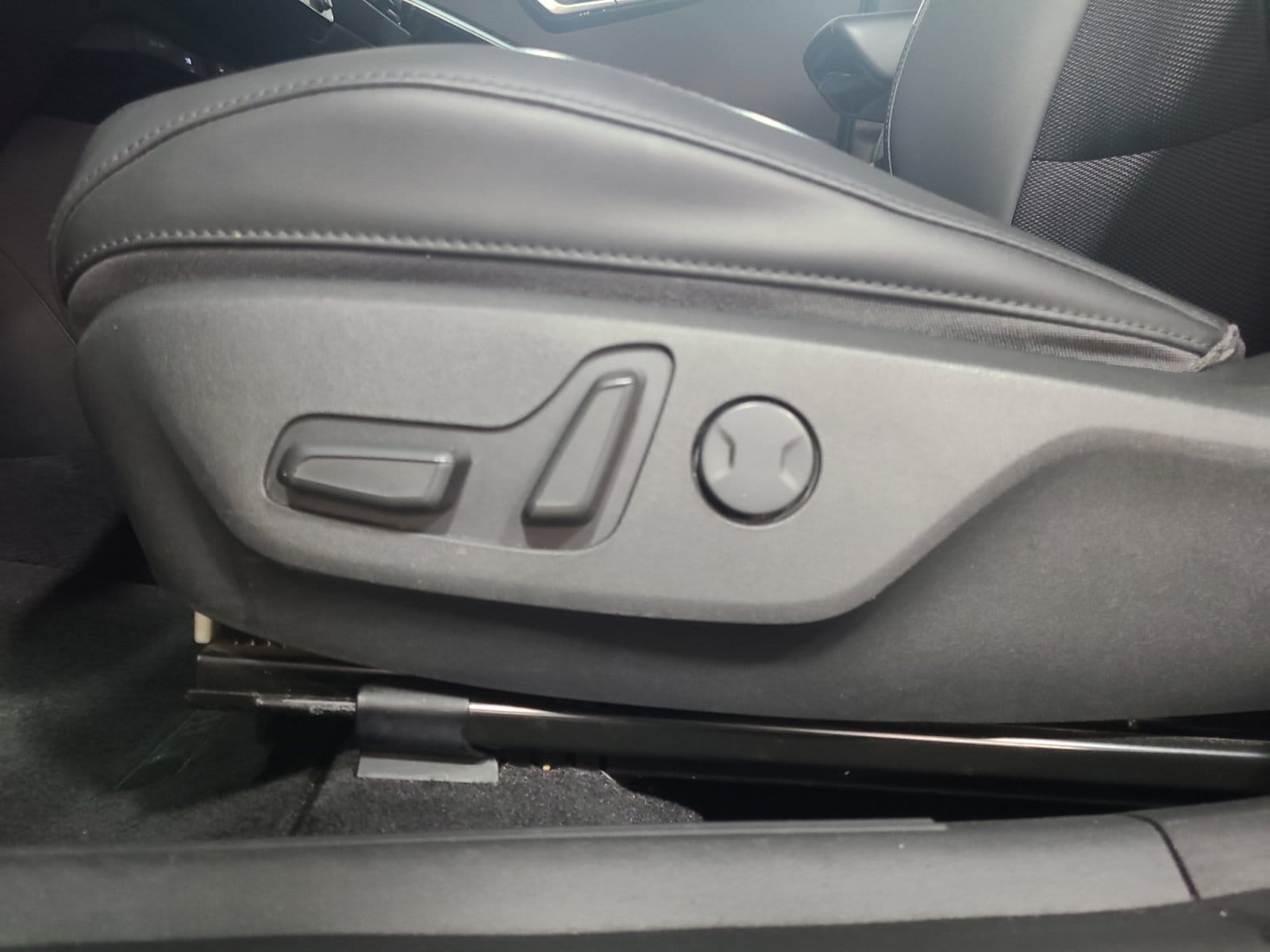 2023 Kia Niro EX - Photo 15