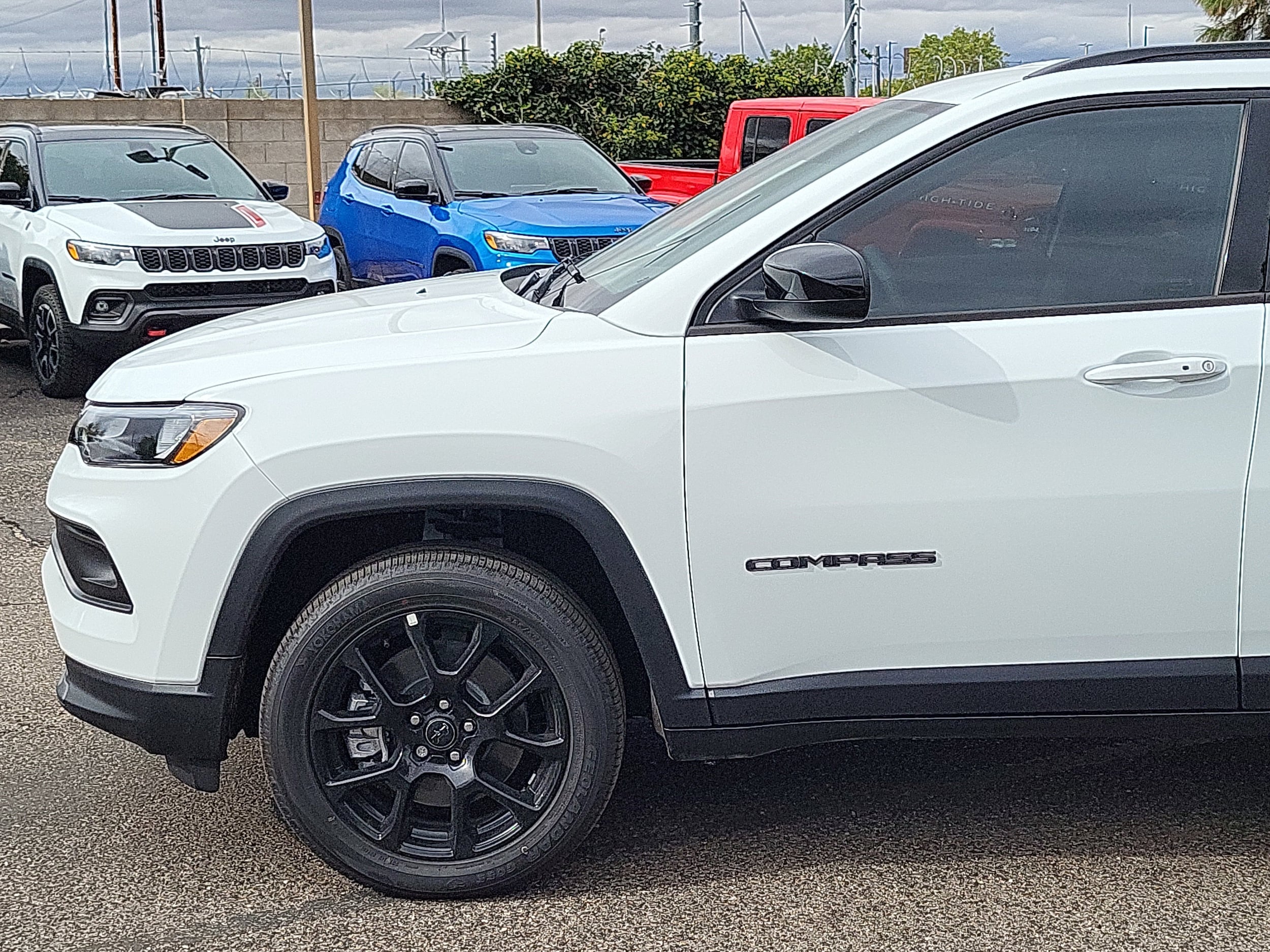2026 Jeep Compass Latitude Altitude - Photo 3