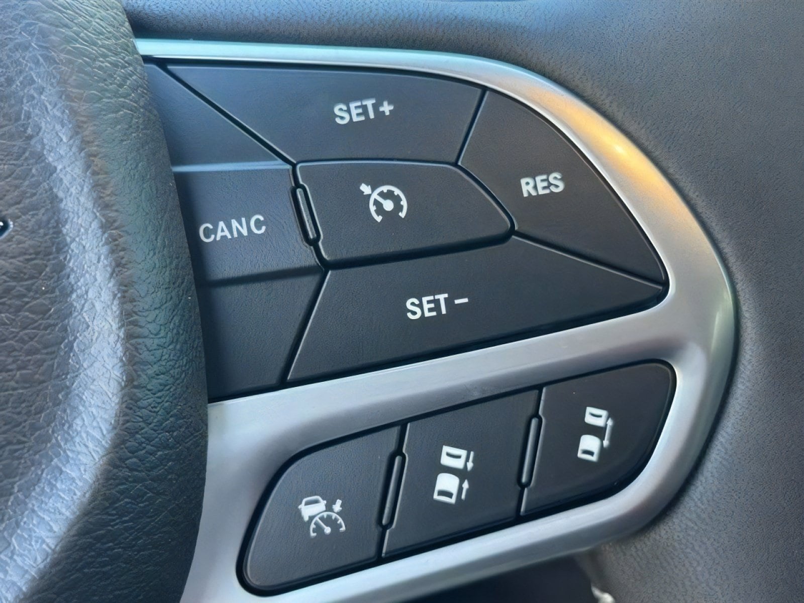 2026 Chrysler Voyager LX - Photo 22