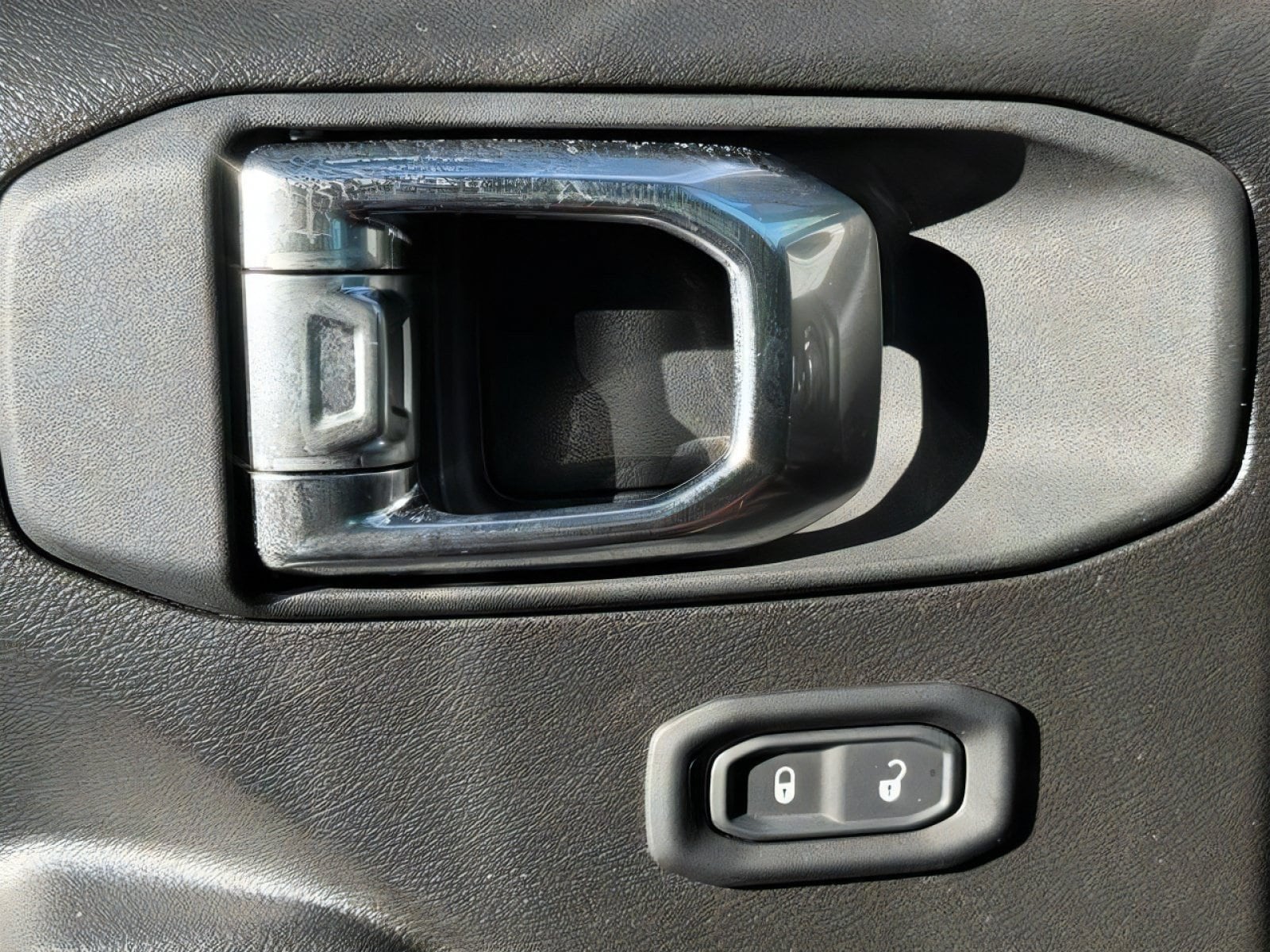 2026 Jeep Wrangler 4-Door Sport - Photo 23