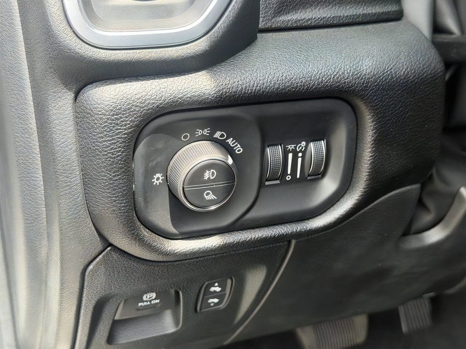 2026 RAM 1500 Big Horn/Lone Star - Photo 14