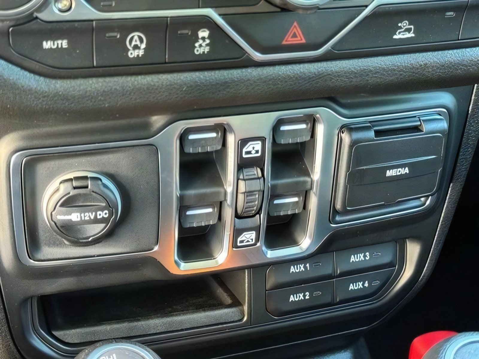 2026 Jeep Wrangler 4-Door Sport - Photo 27