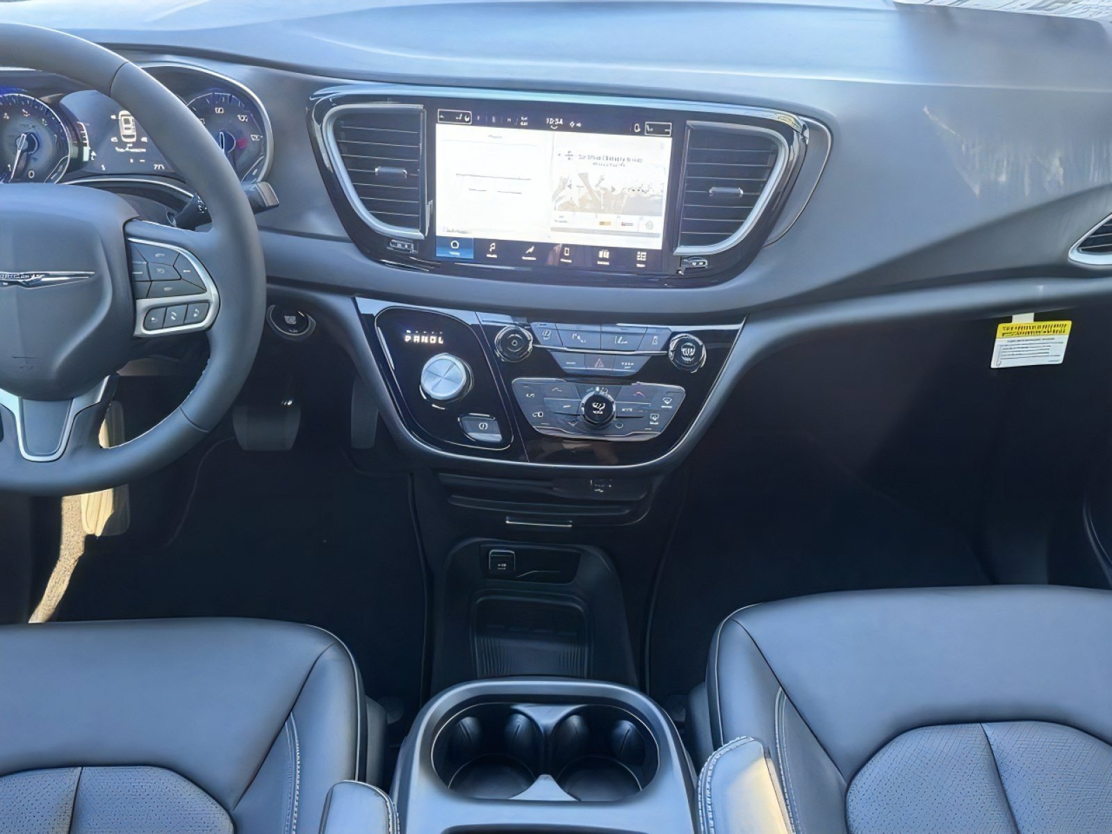 2026 Chrysler Voyager LX - Photo 17