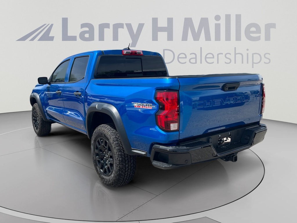 Used 2024 Chevrolet Colorado 4WD Trail Boss 4WD Crew Cab Trail Boss