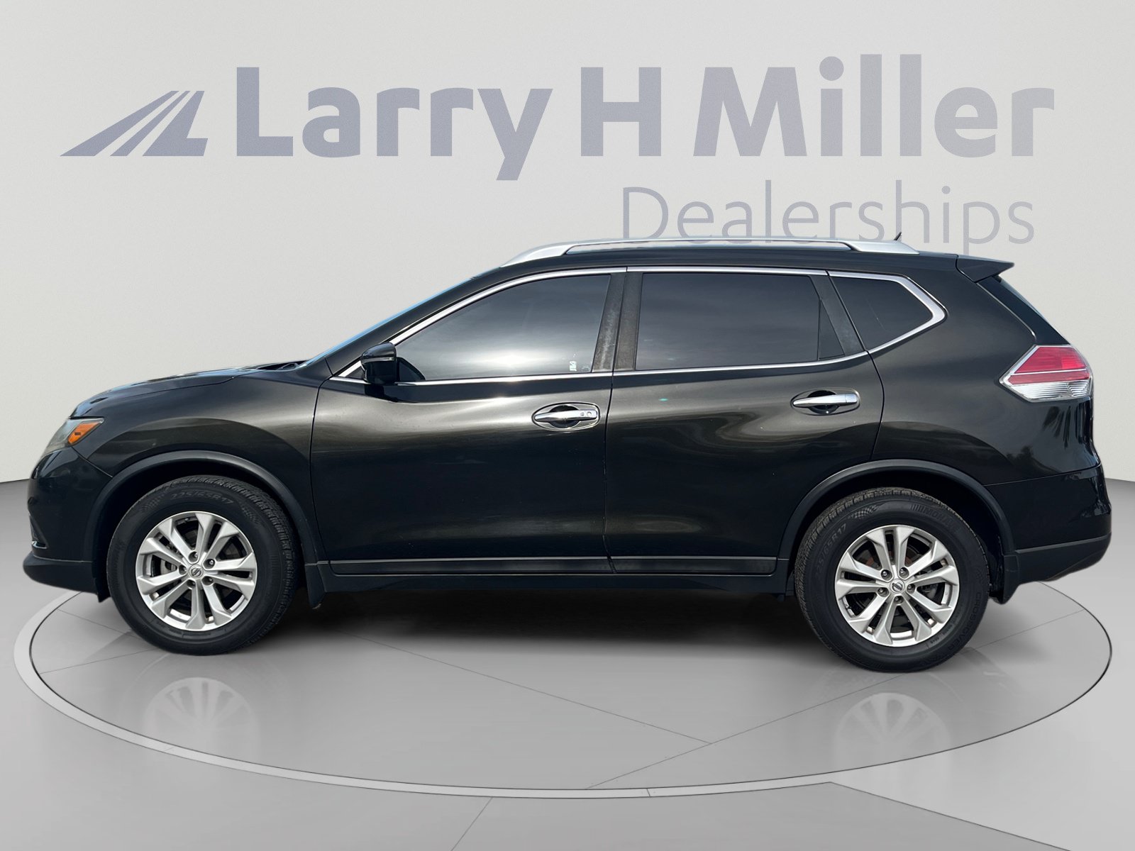 Used 2015 Nissan Rogue SV FWD SV