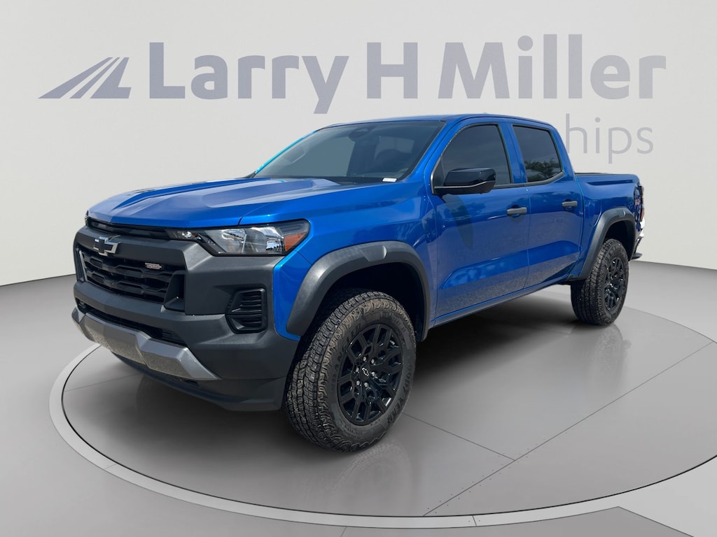 Used 2024 Chevrolet Colorado 4WD Trail Boss 4WD Crew Cab Trail Boss
