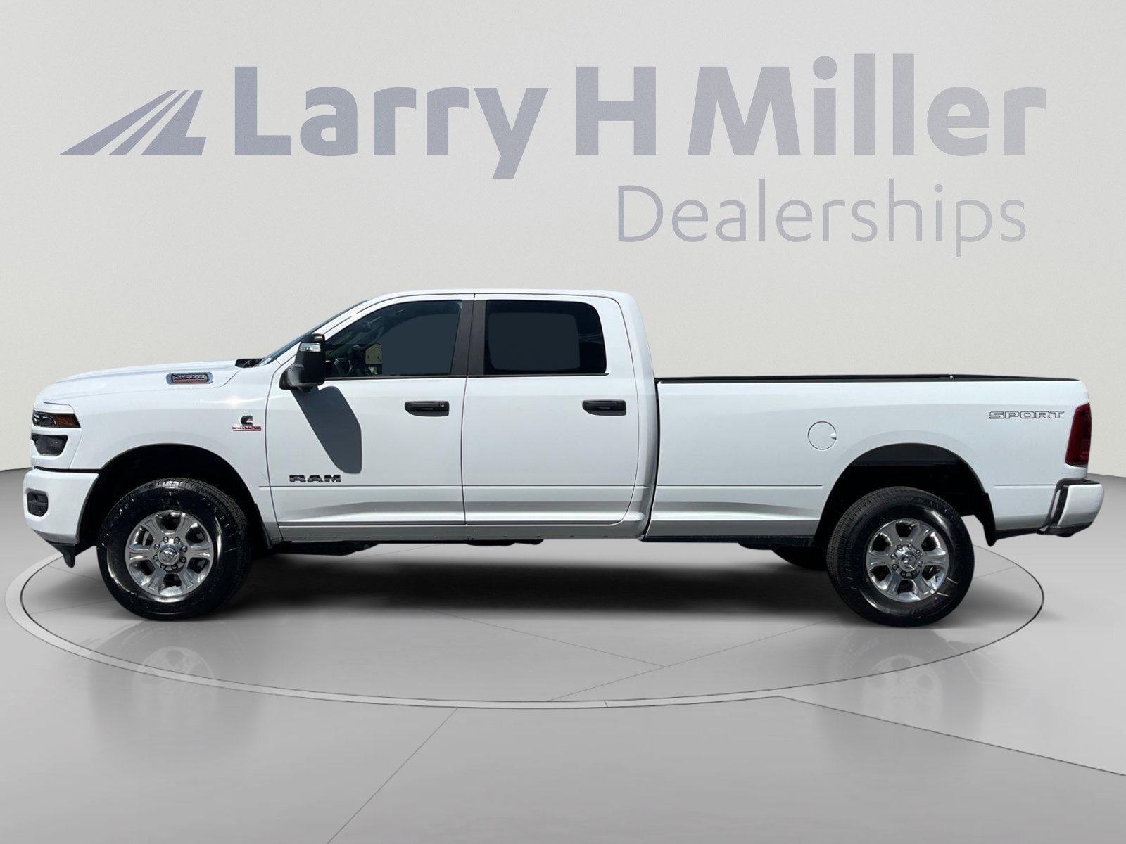 2026 RAM 2500 Big Horn - Photo 2