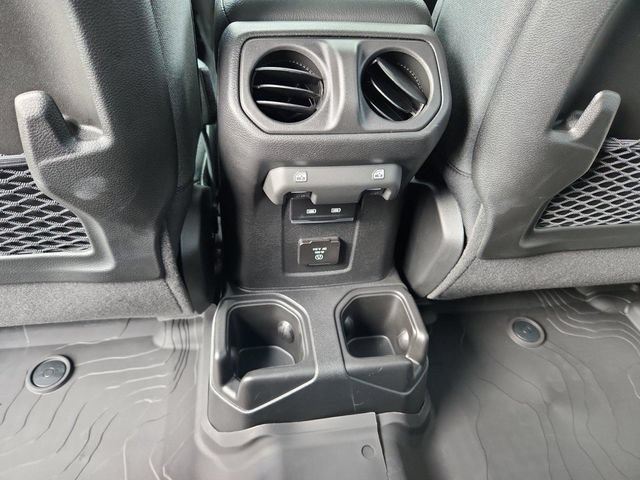2026 Jeep Wrangler 4-Door Rubicon - Photo 32