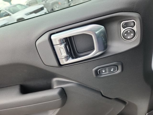 2026 Jeep Wrangler 4-Door Rubicon - Photo 22