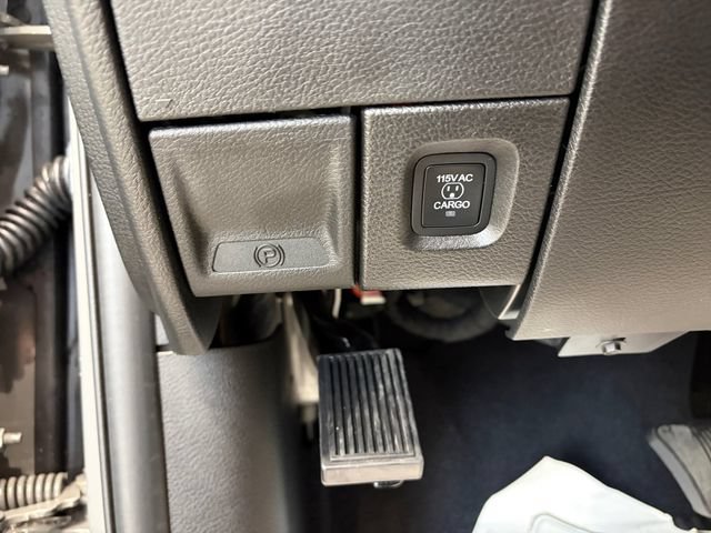 2026 RAM 3500 Laramie - Photo 18