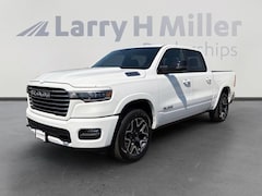 New 2026 Ram 1500 LARAMIE CREW CAB 4X4 5'7 BOX Pickup Denver, CO