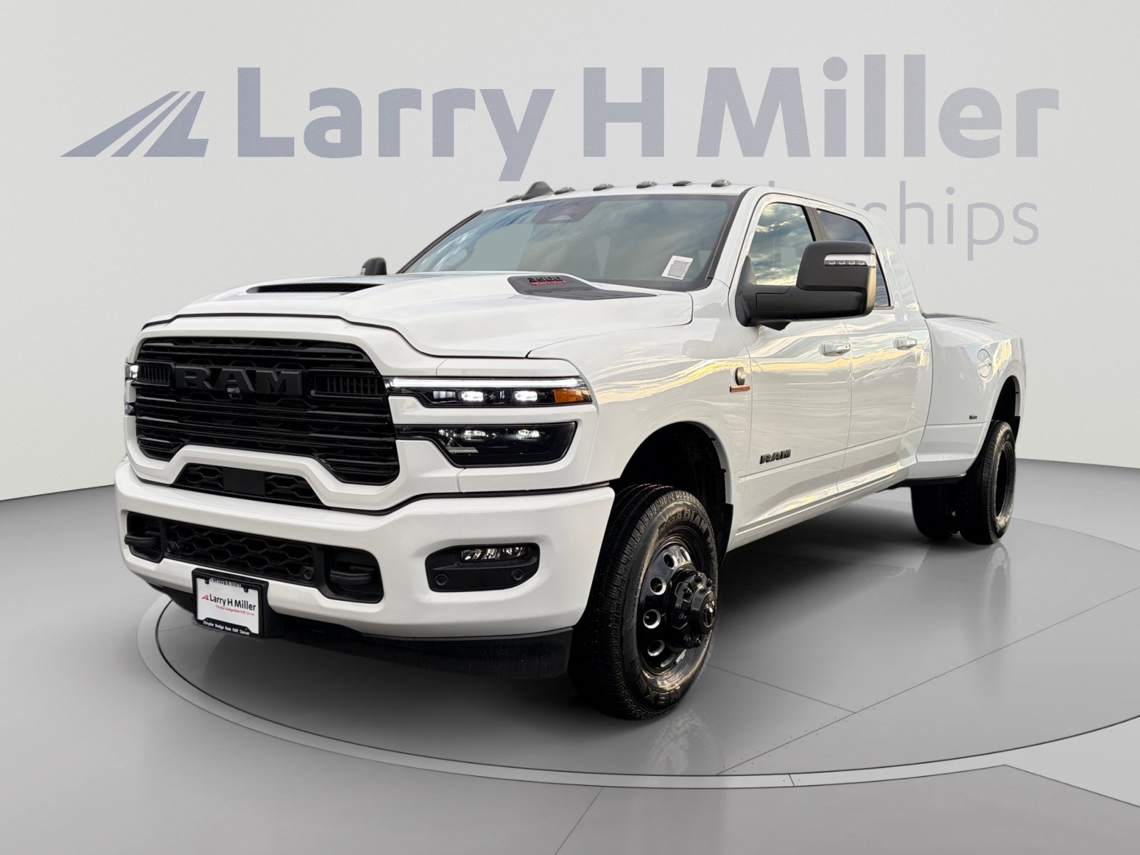 New 2026 Ram 3500 LARAMIE MEGA CAB 4X4 6'4 BOX Pickup Denver, CO