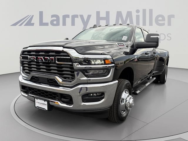 New 2027 Ram 3500 TRADESMAN CREW CAB 4X4 8' BOX Pickup Denver, CO