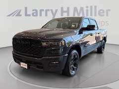 New 2026 Ram 1500 LONE STAR CREW CAB 4X4 5'7 BOX Pickup Denver, CO