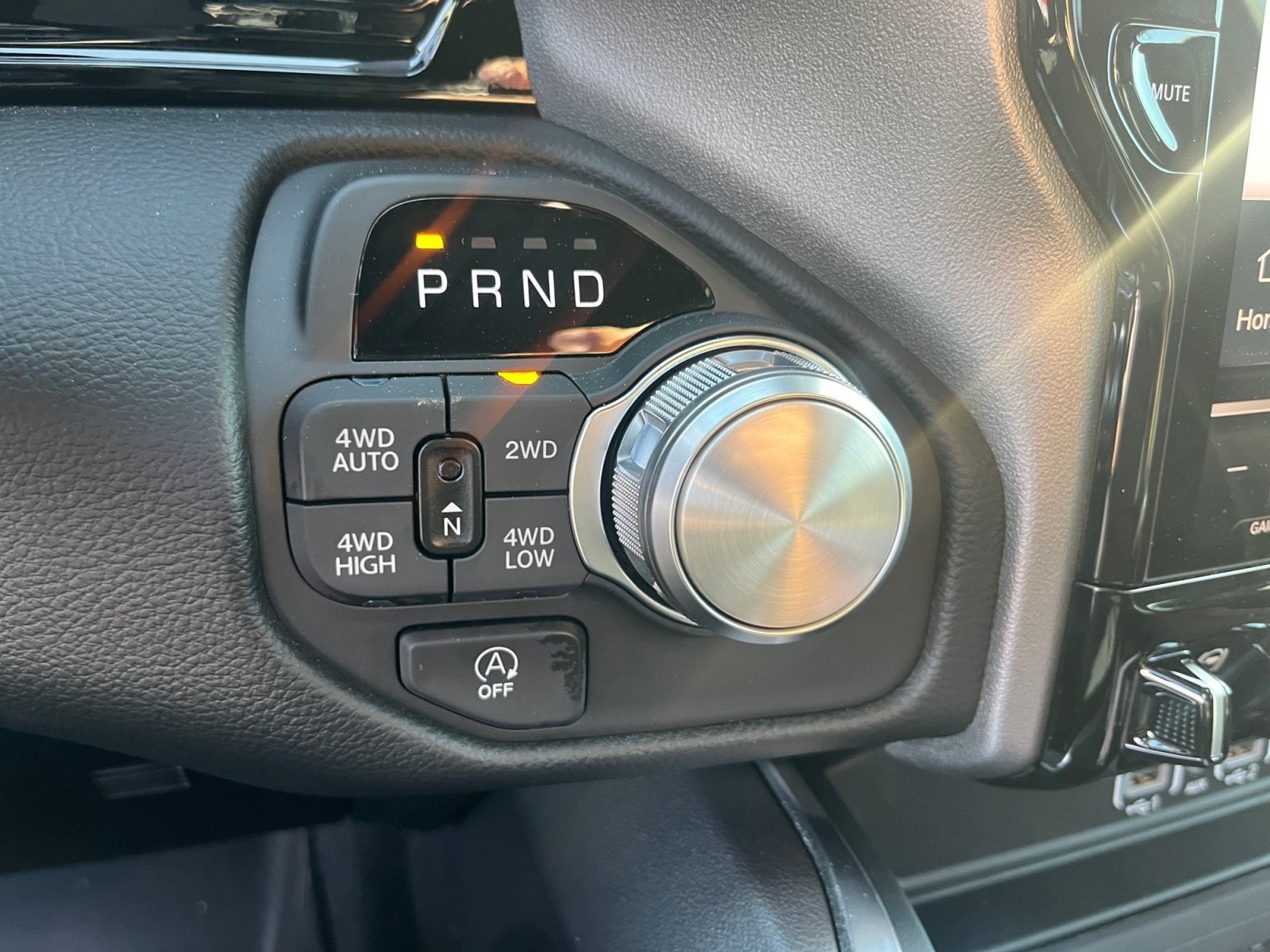 2026 RAM 1500 Laramie - Photo 33