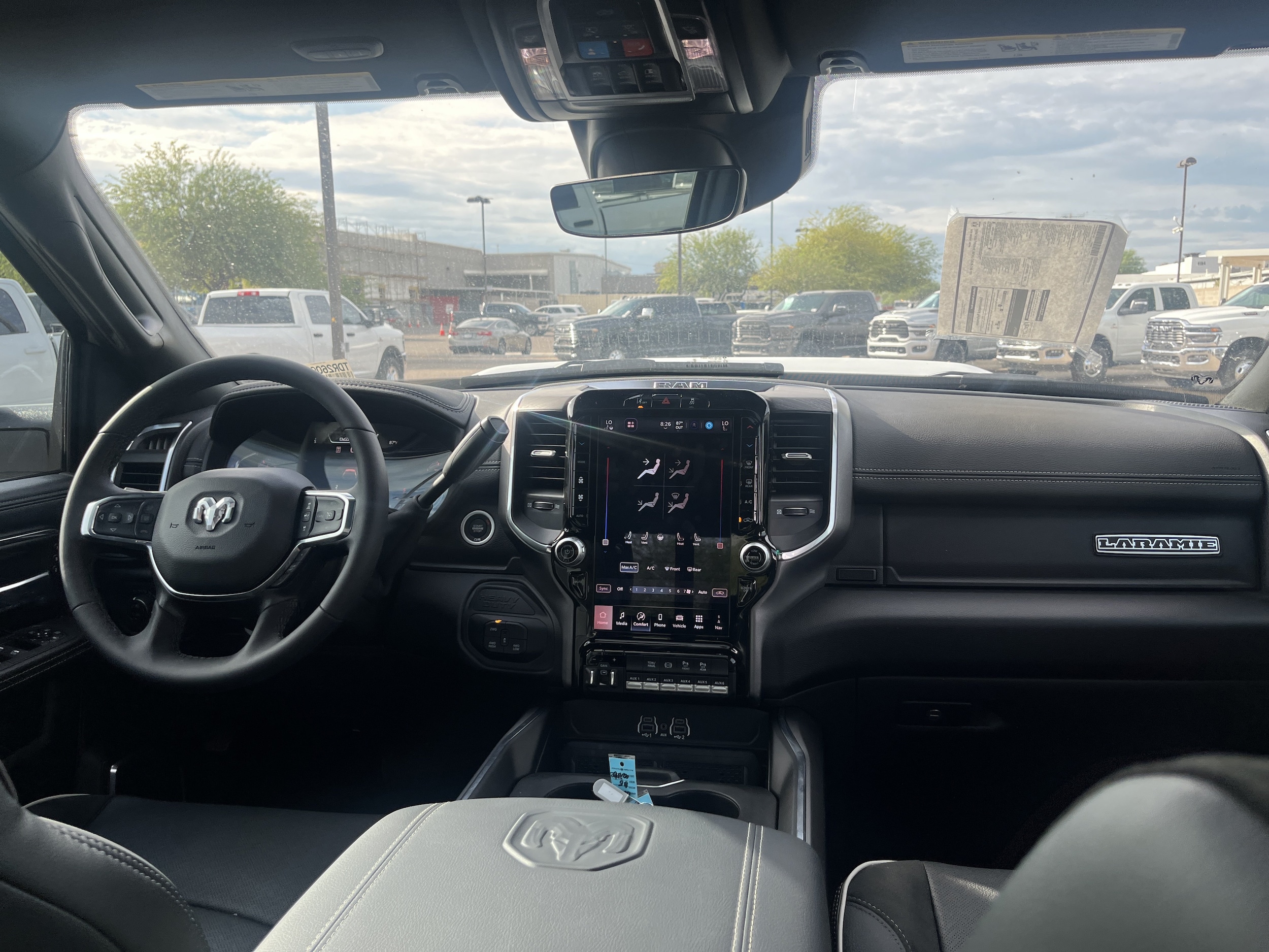 2026 RAM 2500 Laramie - Photo 17