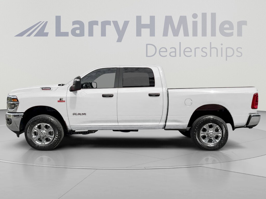 New 2026 Ram 3500 BIG HORN CREW CAB 4X4 8' BOX Pickup