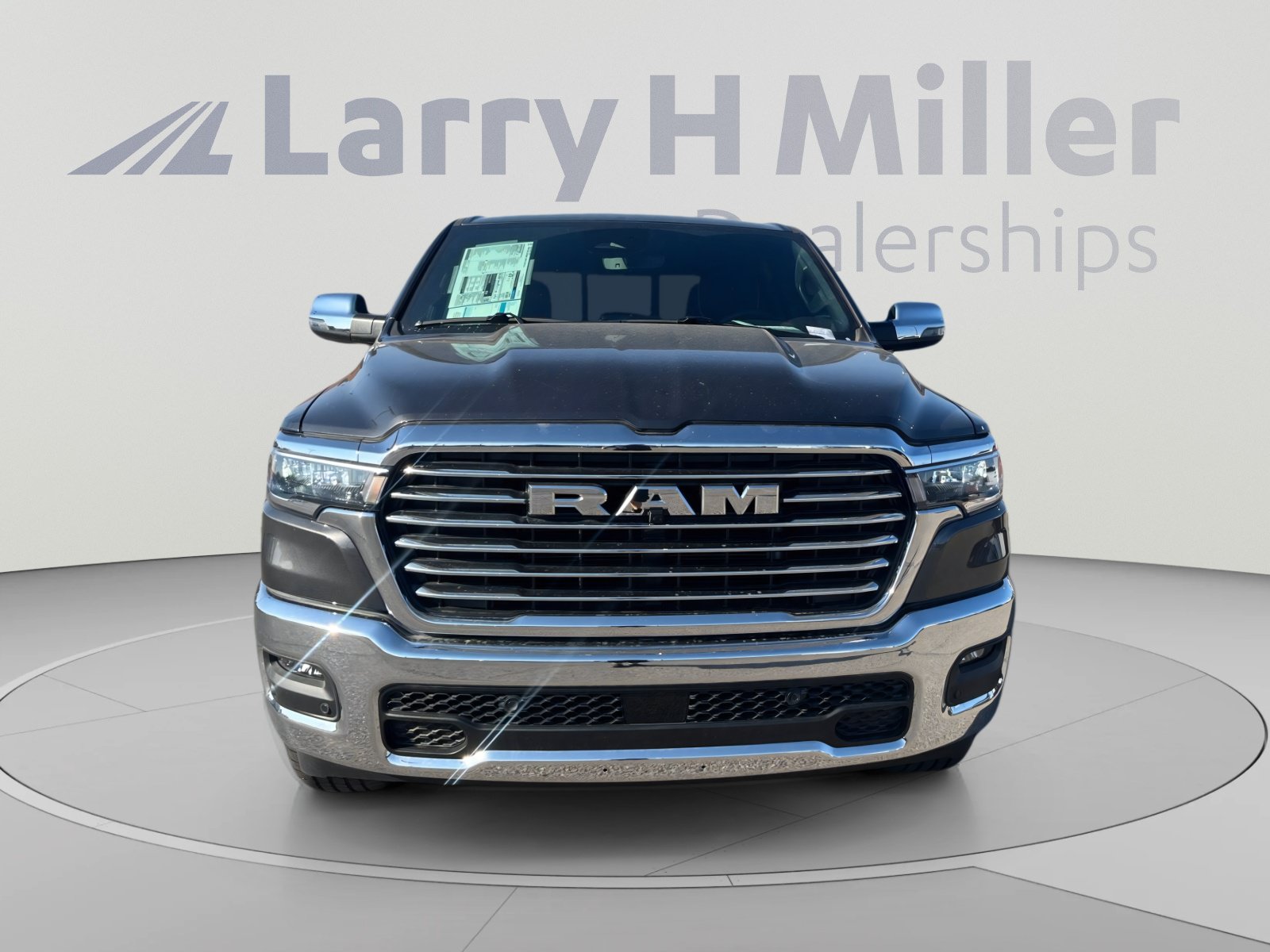 2026 RAM 1500 Laramie - Photo 10