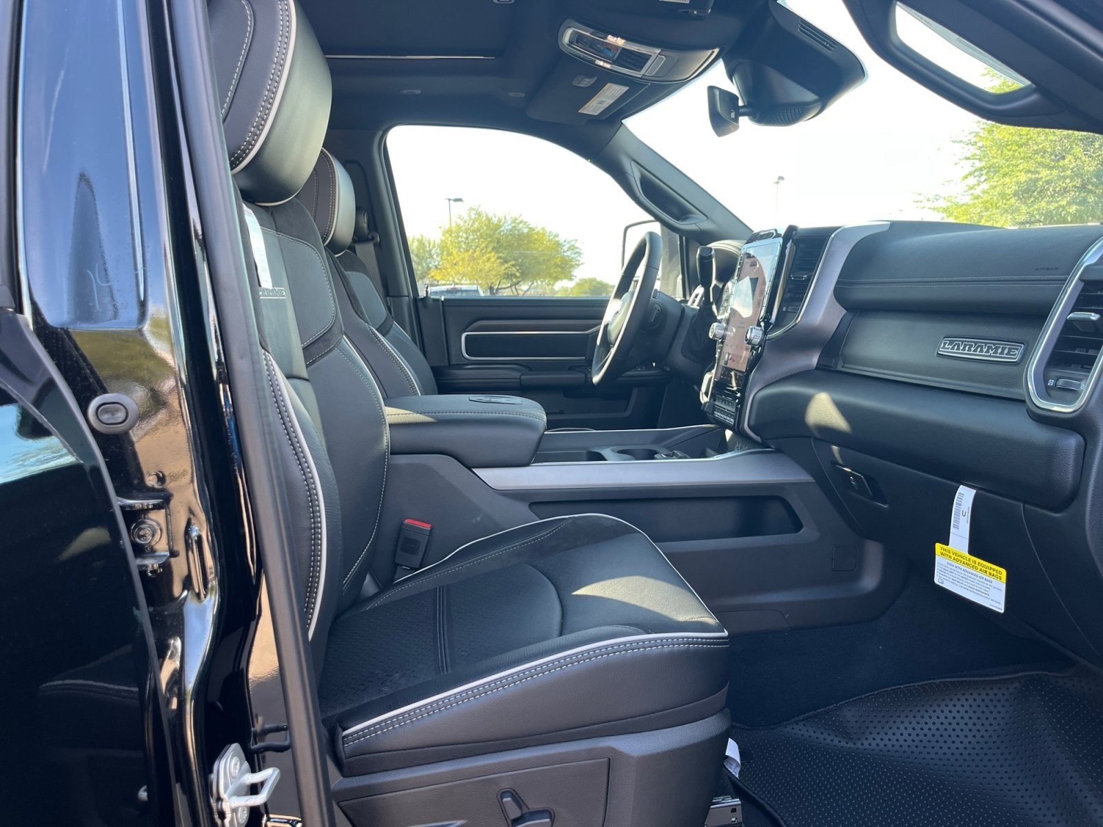 2026 RAM 2500 Laramie - Photo 21