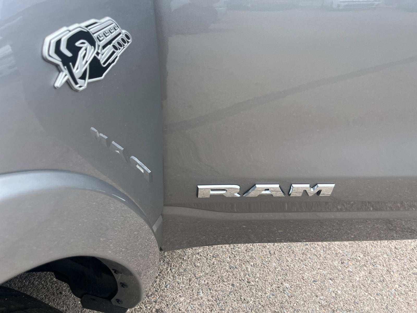 2026 RAM 1500 Laramie - Photo 24