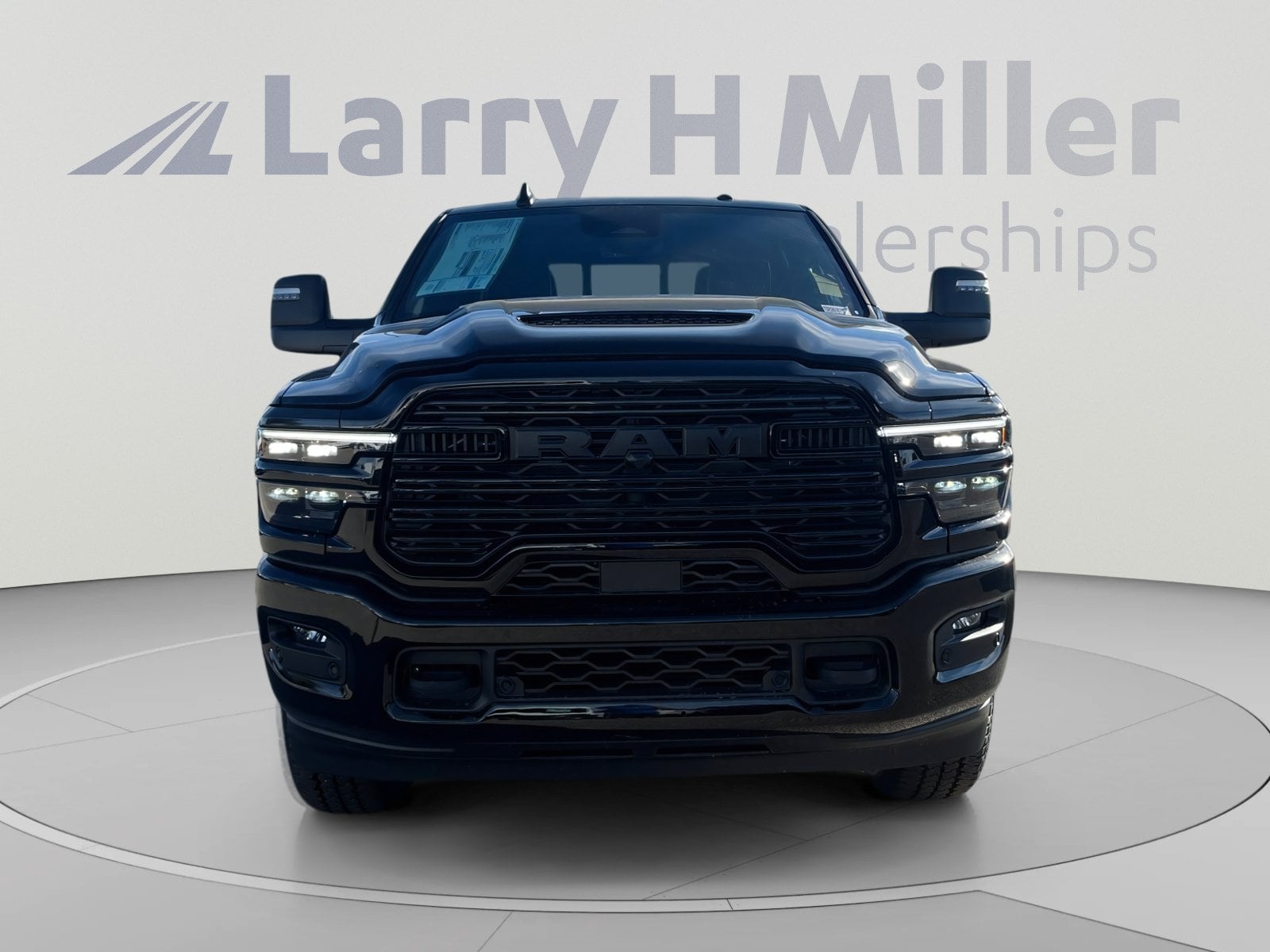 2026 RAM 2500 Laramie - Photo 10