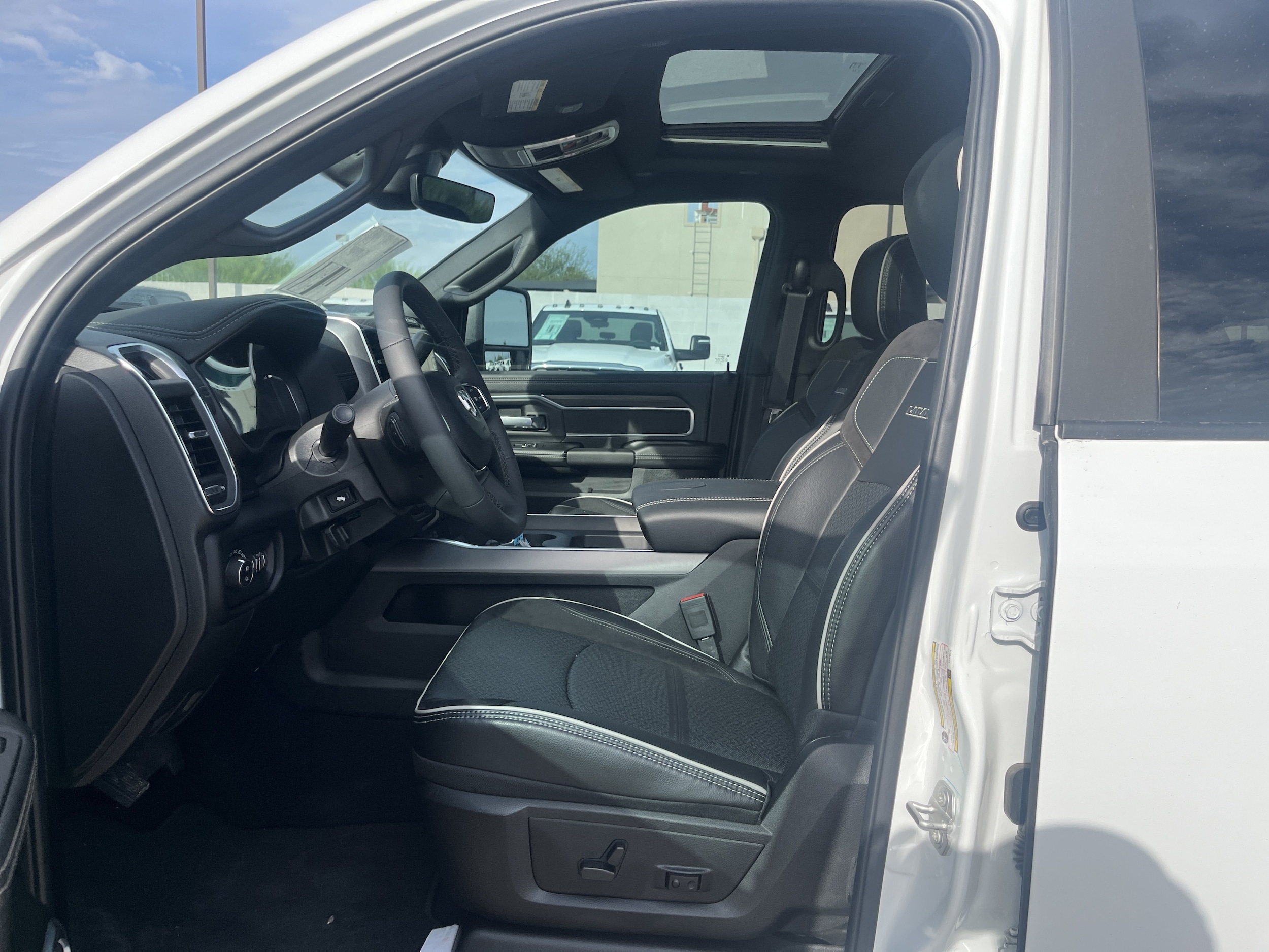 2026 RAM 2500 Laramie - Photo 12