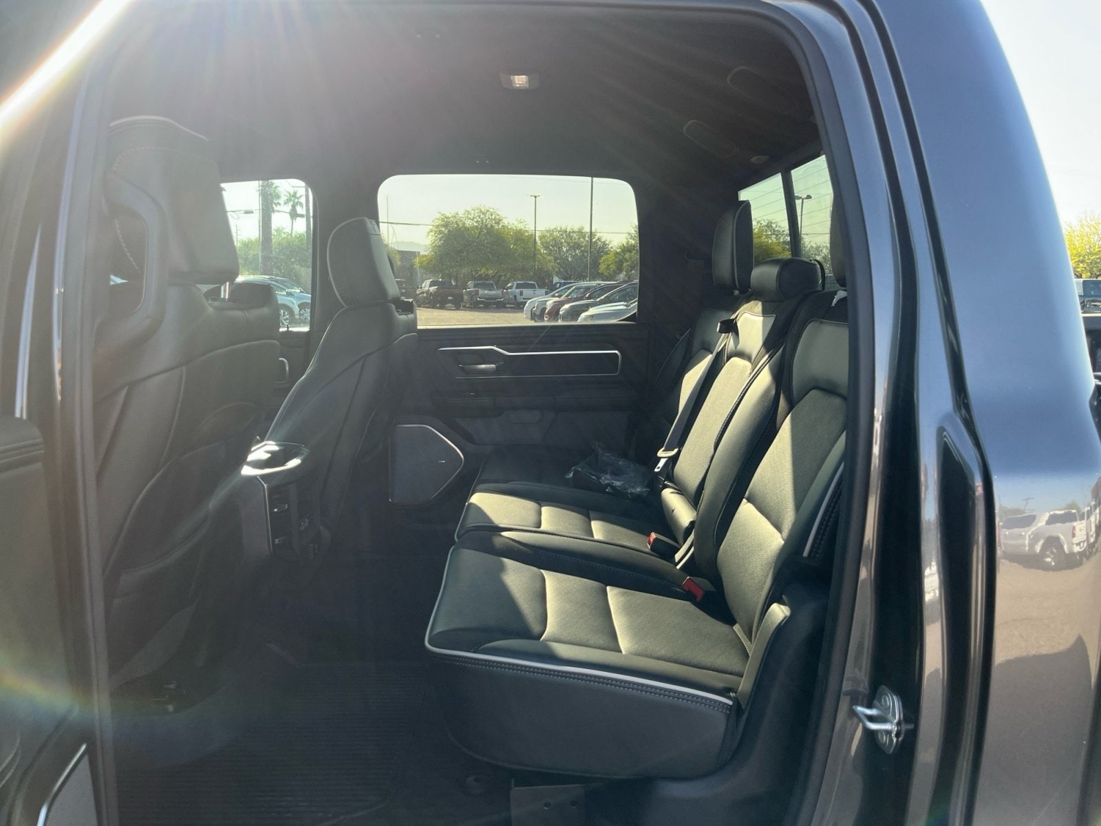 2026 RAM 1500 Laramie - Photo 19