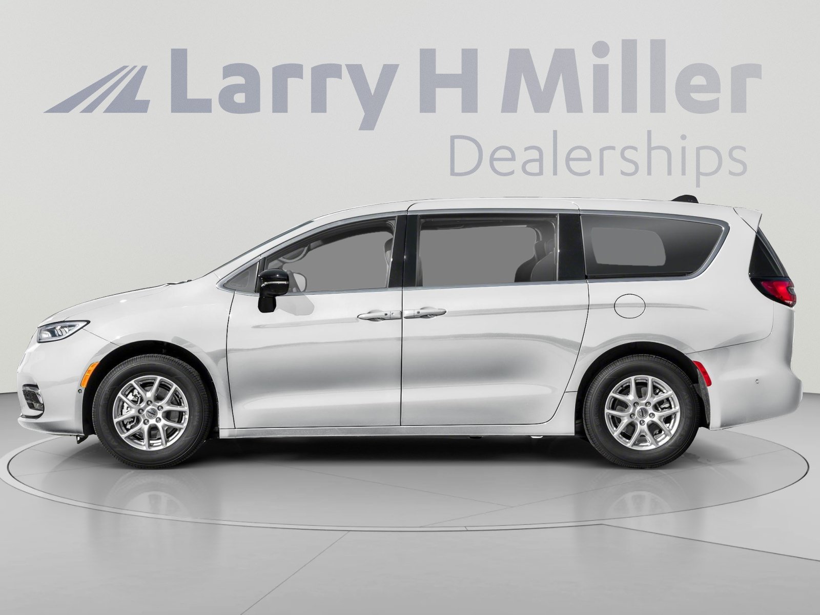 Used 2026 Chrysler Pacifica Select Van Passenger Van