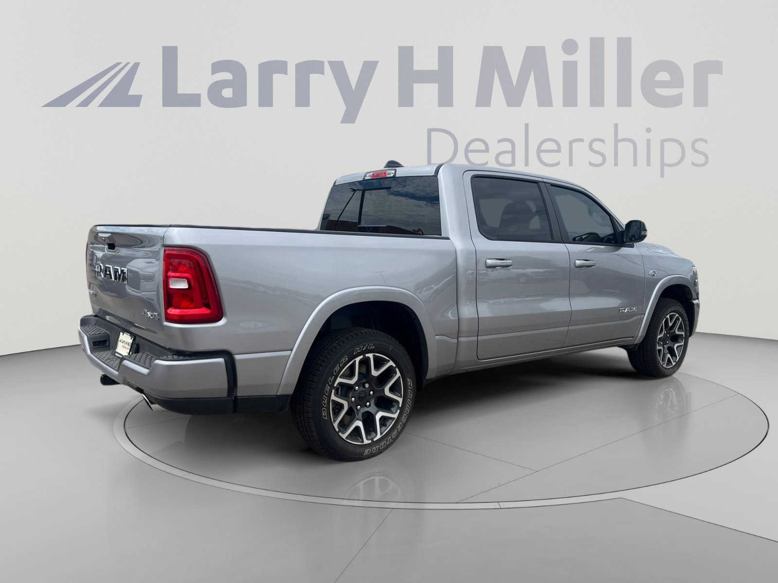 2026 RAM 1500 Laramie - Photo 7