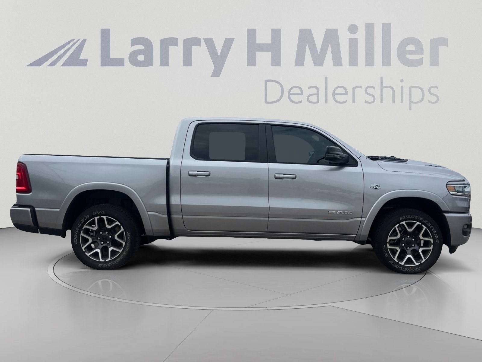 2026 RAM 1500 Laramie - Photo 8