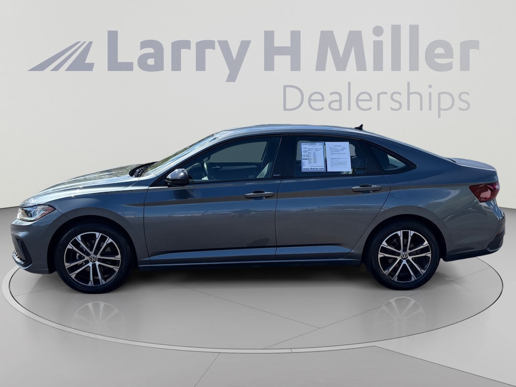 Used 2025 Volkswagen Jetta Sport Sport Auto