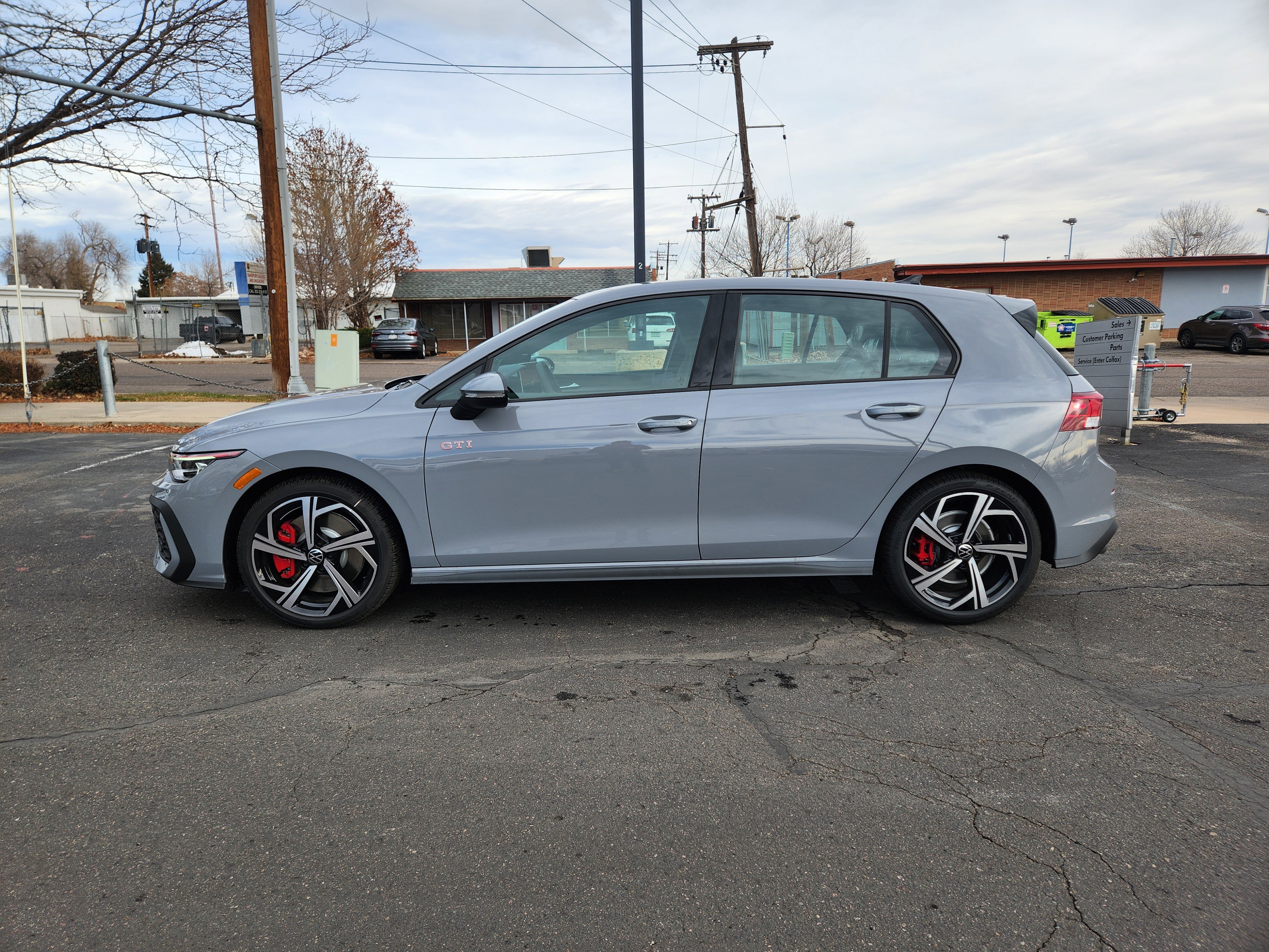 2026 Volkswagen Golf GTI SE - Photo 6