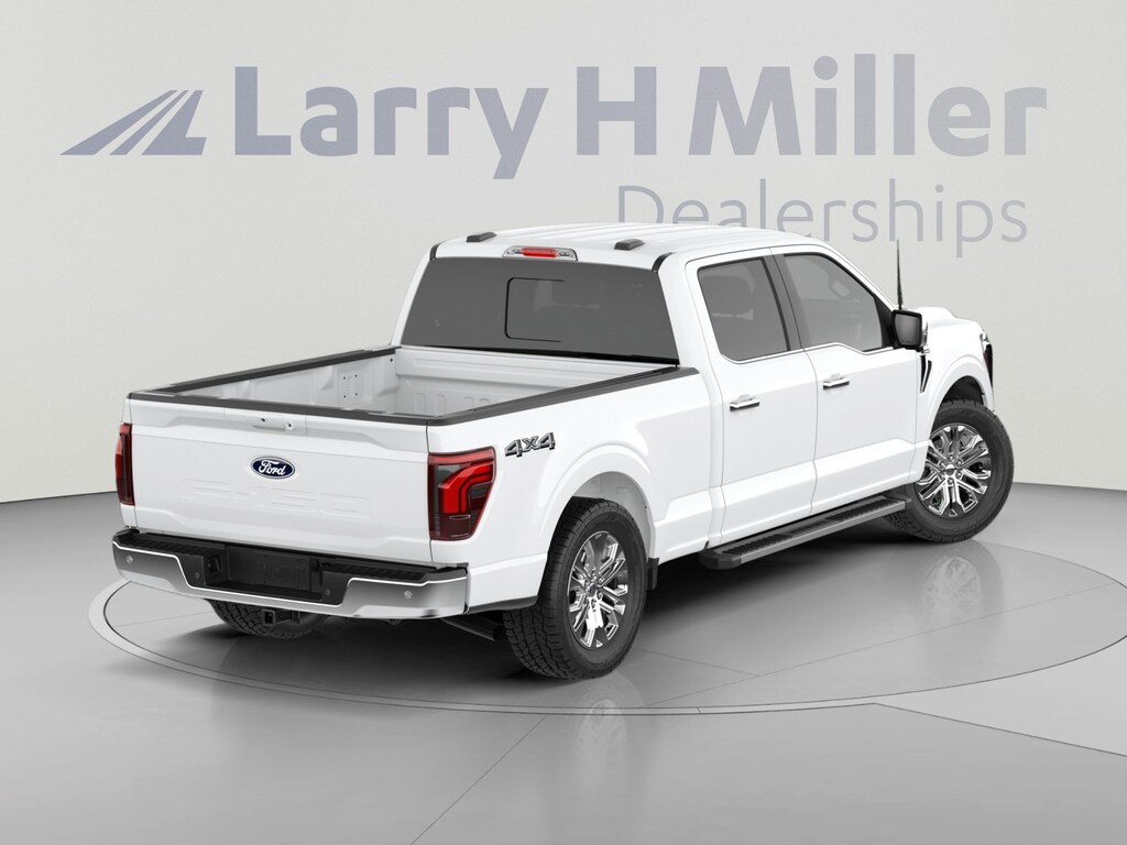 New 2026 Ford F-150 LARIAT 4WD SuperCrew 5-1/2' Box V6 Engine