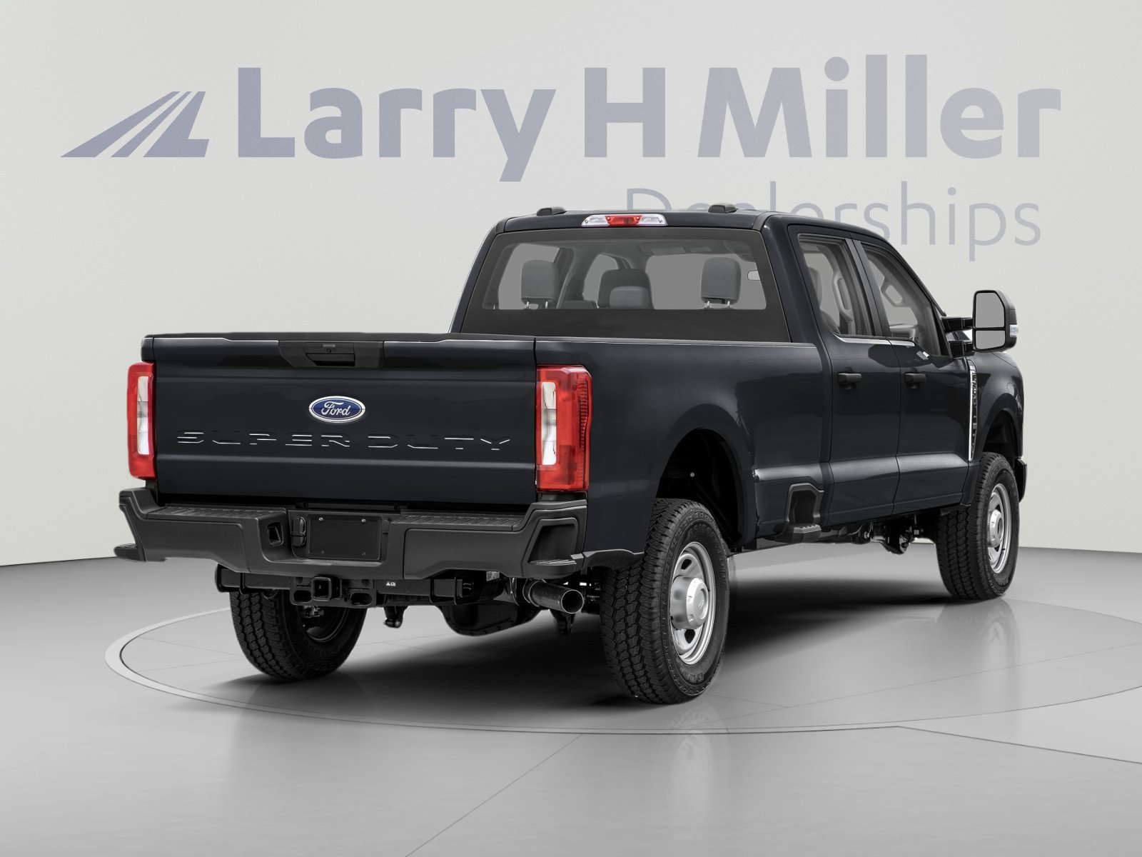 New 2027 Ford Super Duty F-350 DRW LARIAT 4WD Crew Cab 8' Box V8 Engine