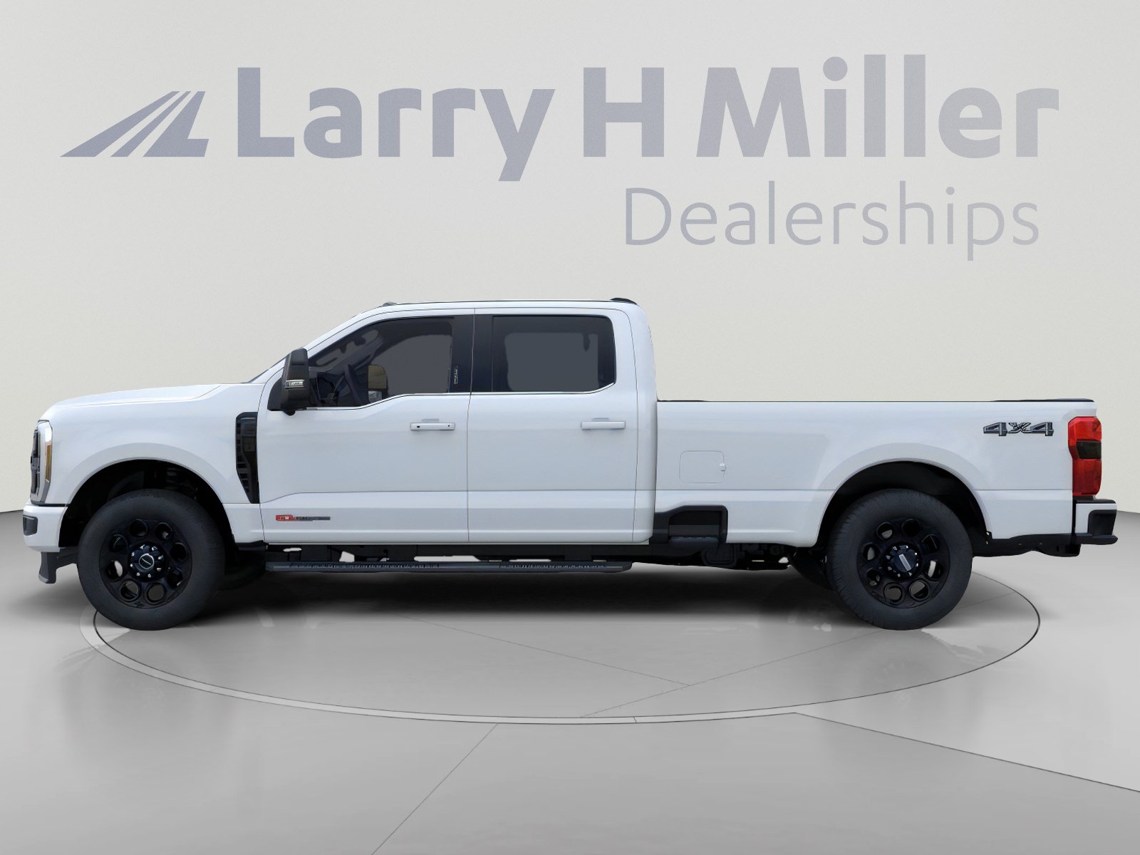 New 2026 Ford Super Duty F-350 SRW LARIAT 4WD Crew Cab 8' Box V8 Engine