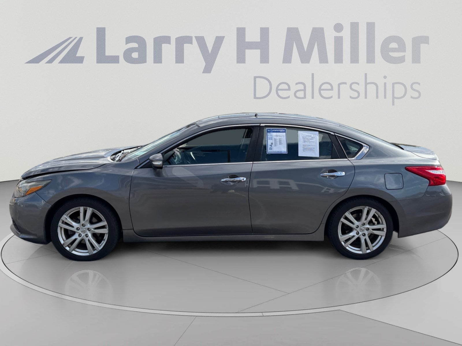 Used 2016 Nissan Altima SL with VIN 1N4BL3AP3GC138062 for sale in Draper, UT