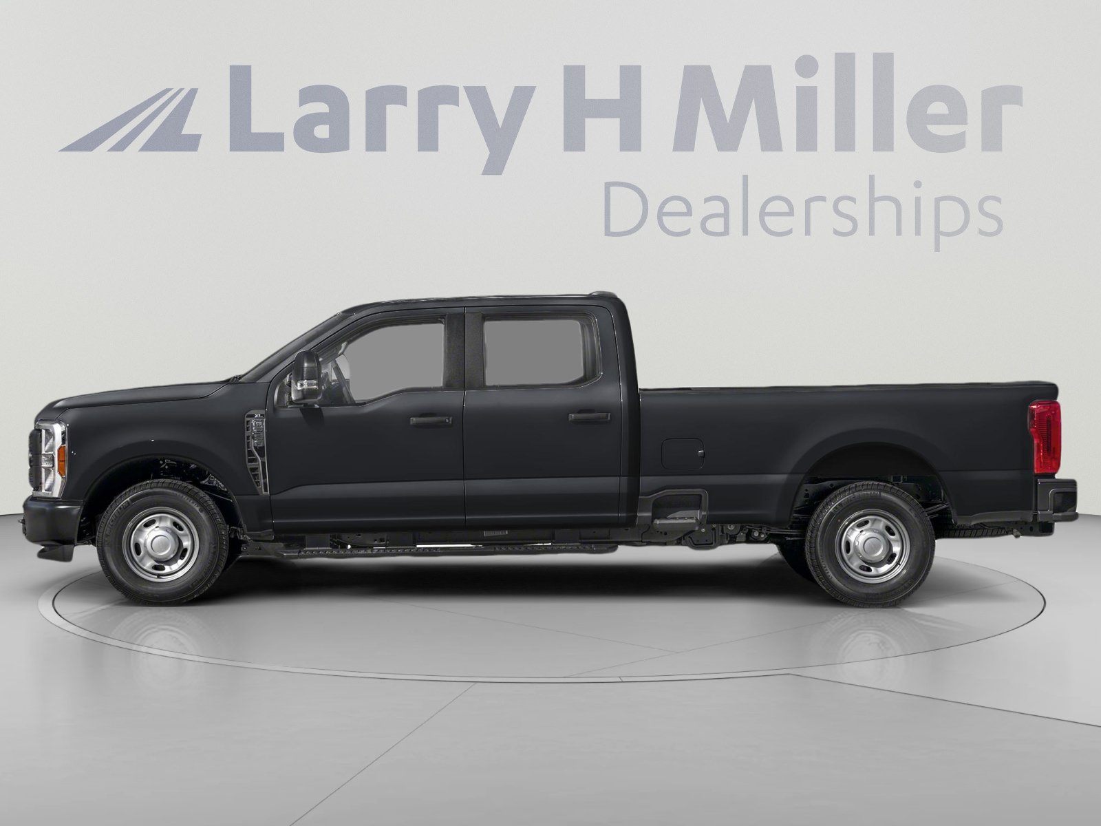 New 2027 Ford Super Duty F-250 SRW LARIAT 4WD Crew Cab 6-3/4' Box V8 Engine