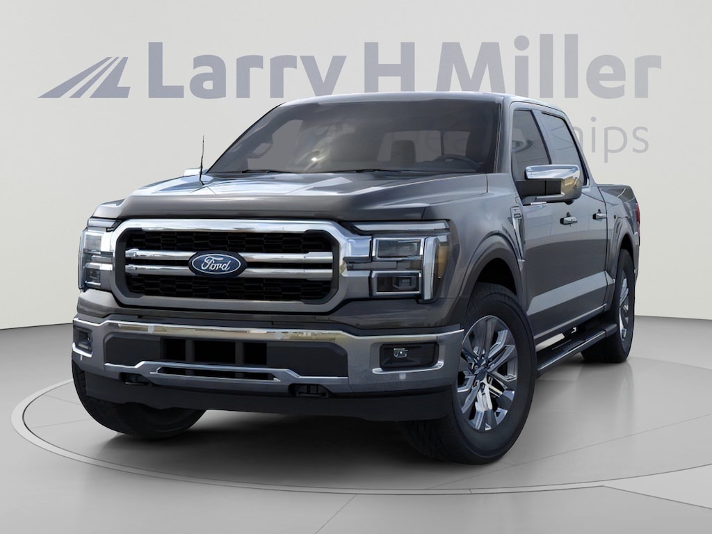 New 2026 Ford F-150 LARIAT 4WD SuperCrew 5-1/2' Box V6 Engine