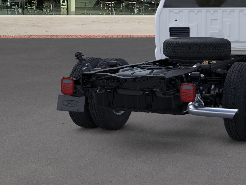 2025 Ford F-350 Super Duty Chassis Cab XL - Photo 21