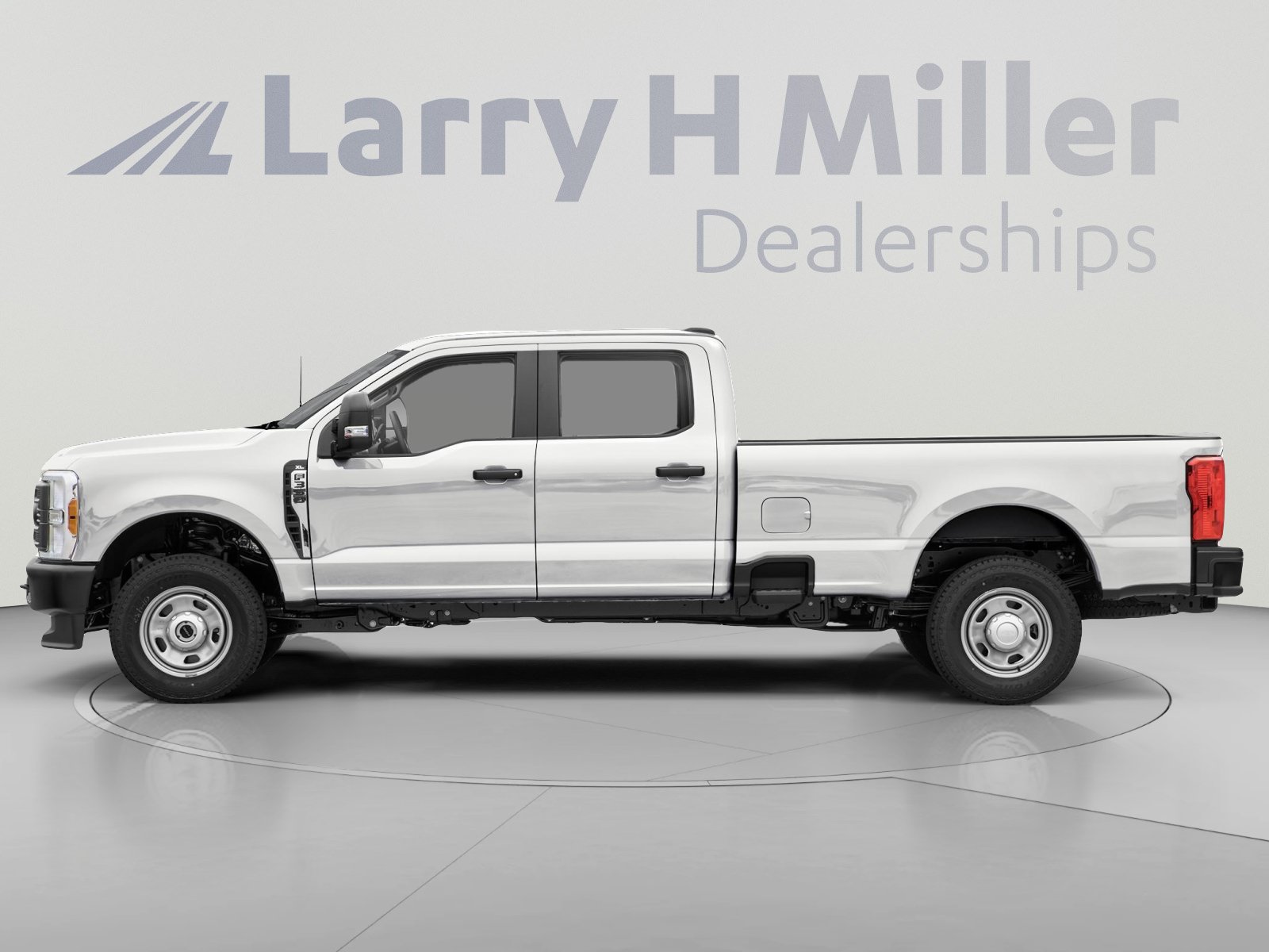 New 2027 Ford Super Duty F-350 DRW King Ranch 4WD Crew Cab 8' Box V8 Engine